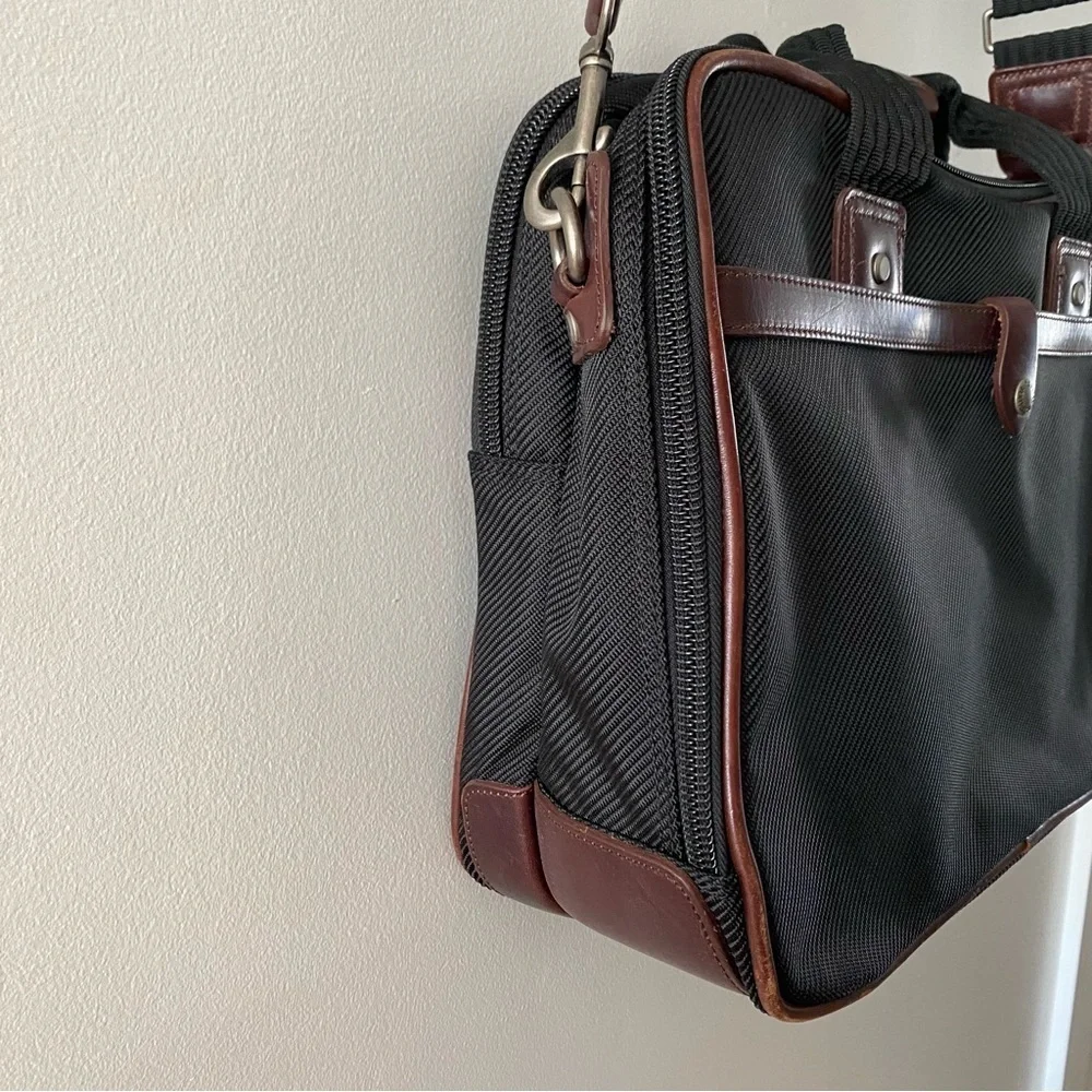 C.C. Filson Seattle Black Brown Leather Passage Saddlebag Briefcase Carrying Bag